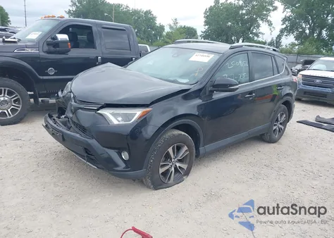 2018 Toyota Rav4 Xle z USA, uszkodzony, nr VIN 2T3RFREV6JW763345